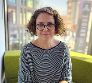 Digital marketing manager SEO expert Carmen Ungur_crop Consultant SEO Servicii SEO Carmen Ungur